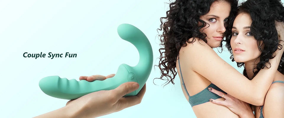 Revolutionary strapless strap-on for harness-free fun!
Expe... Arosum - VibraTwin Strapless Strap-On - Blue photo-3