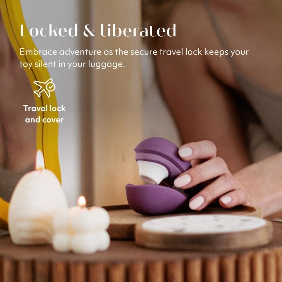 Pleasure Air clitoral stimulator in hygienic travel case so ... Womanizer - Liberty 2 - Purple photo-4