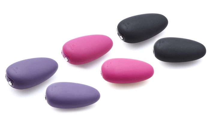 Offering all of the external stimulation pleasure of Mimi bu... Je Joue - Mimi Soft Clitoral Vibrator - Black photo-5