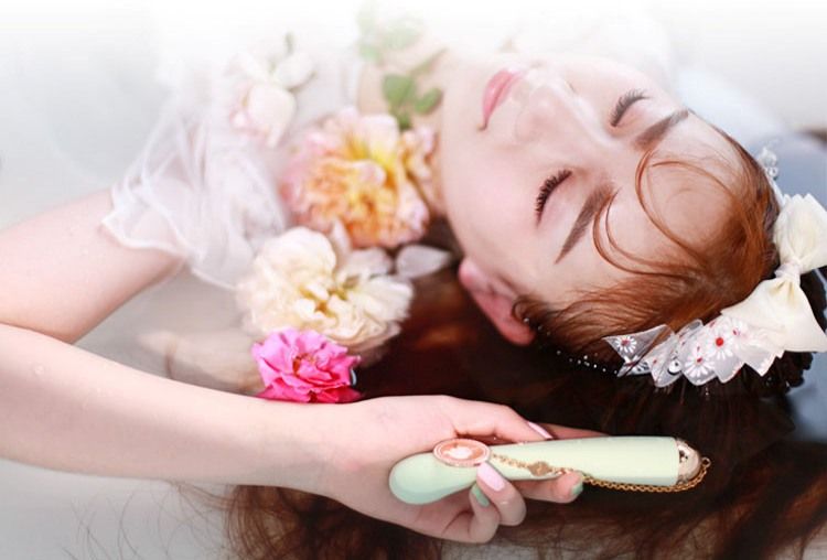 纖巧圓潤的Momoko 設計靈感來自於少女夢中初次約會的遊樂園 騎上飛轉的旋轉木馬 讓高貴純潔的獨角獸帶給你歡愉的眩暈
... Zalo - 桃子振動器 -瓜綠色 照片-5