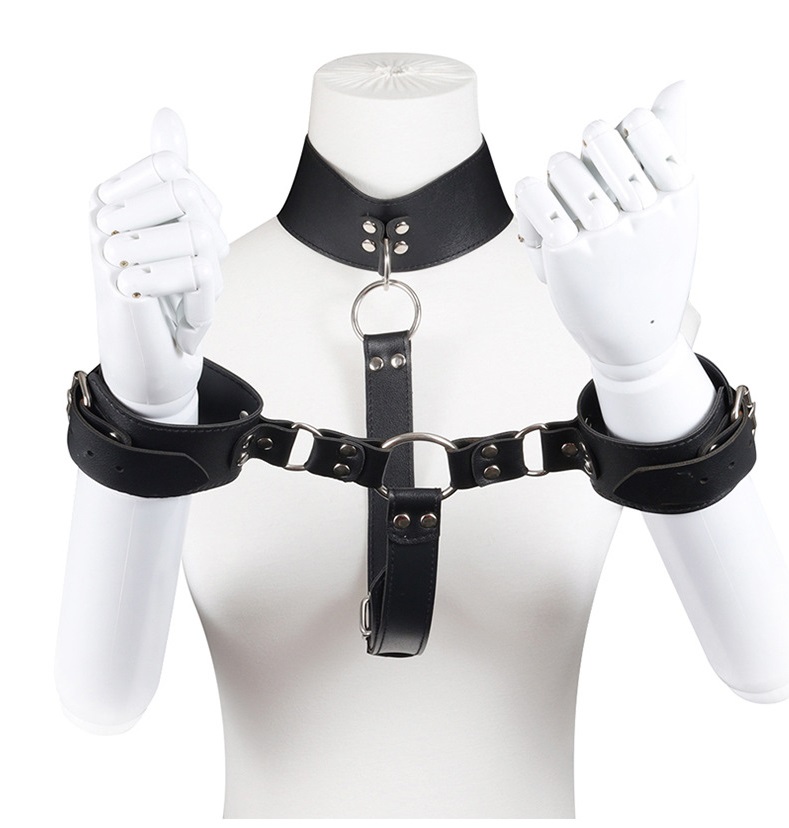 Neck to wrist restraints kit
Material: PU leather MT - Neck Wrist Restraints Kit - Black photo-2