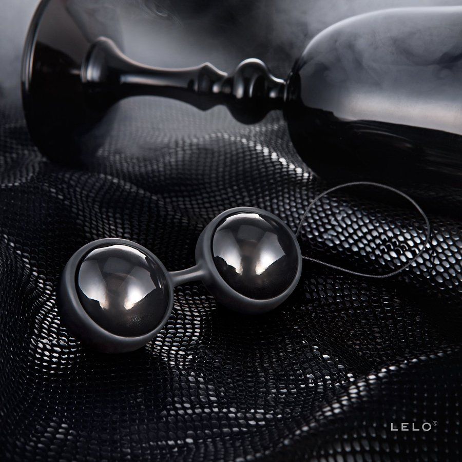 For women and couples seeking more intense intimate sensatio... Lelo - Luna Beads Noir Kegel Balls - Black photo-7