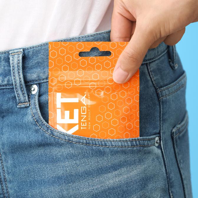 新登場的「POCKET TENGA」,正如它的名字一樣,可以輕鬆攜帶在你口袋的TENGA,以及「TENGA EGG」推出... Tenga - 口袋型自慰套 蜂巢紋 照片-6
