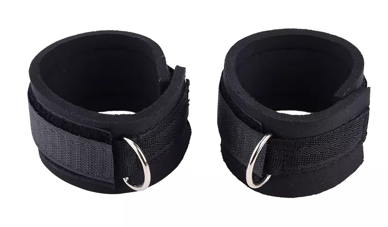 Adjustable bondage belt with hand and ancle cuffs
Material:... MT - Restraint Belt w Cuffs - Black photo-2