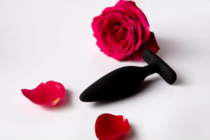 The Egon vibrating butt vibrator is designed for its multi-s... Je Joue - Onyx Vibro Butt Plug - Black photo-7