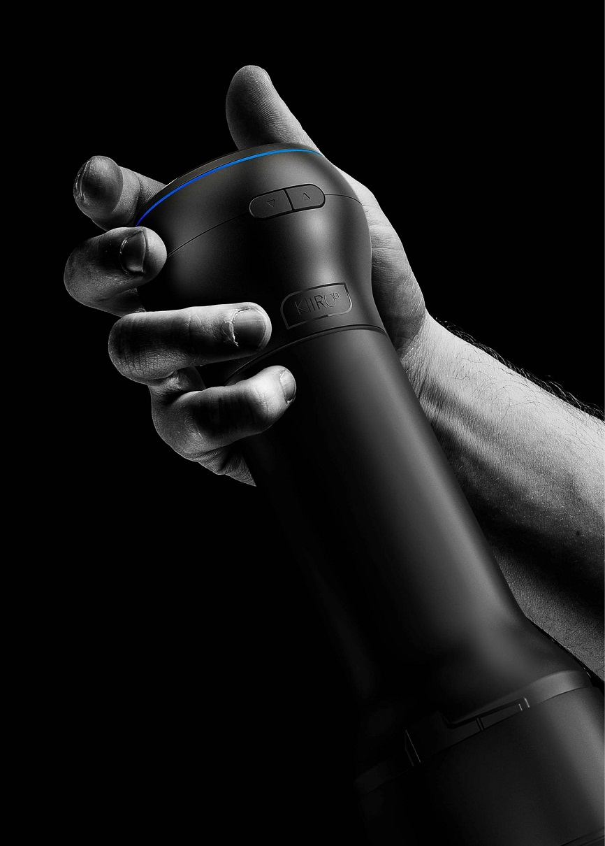 PowerBlow's suction technology turns your favorite strok... Kiiroo - PowerBlow Interactive Device photo-5