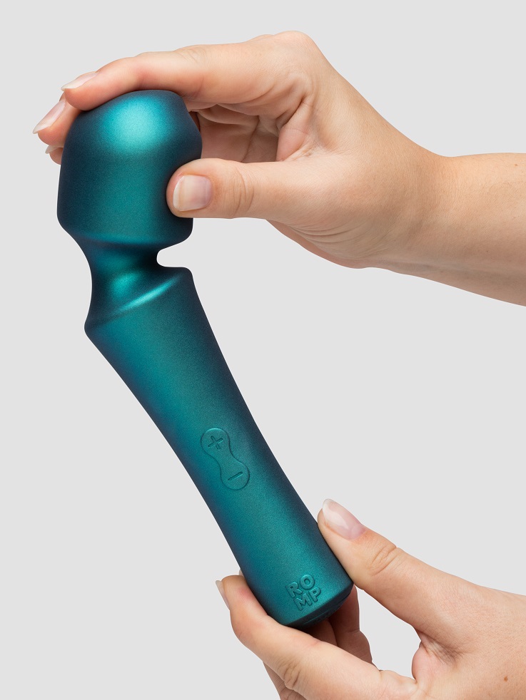 ROMP Presto 是一款具有神奇魔力的迷你无线棒式 振动器。凭借6段强度和4种模式的强劲振动,这款 振动器只需轻松... Romp - Presto Wand 迷你强力震动按摩棒 - 绿色 照片-3