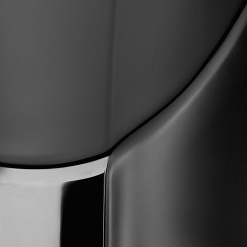 The masculine design in elegant black makes the masturbator ... Satisfyer - Men Vibration - Black photo-10