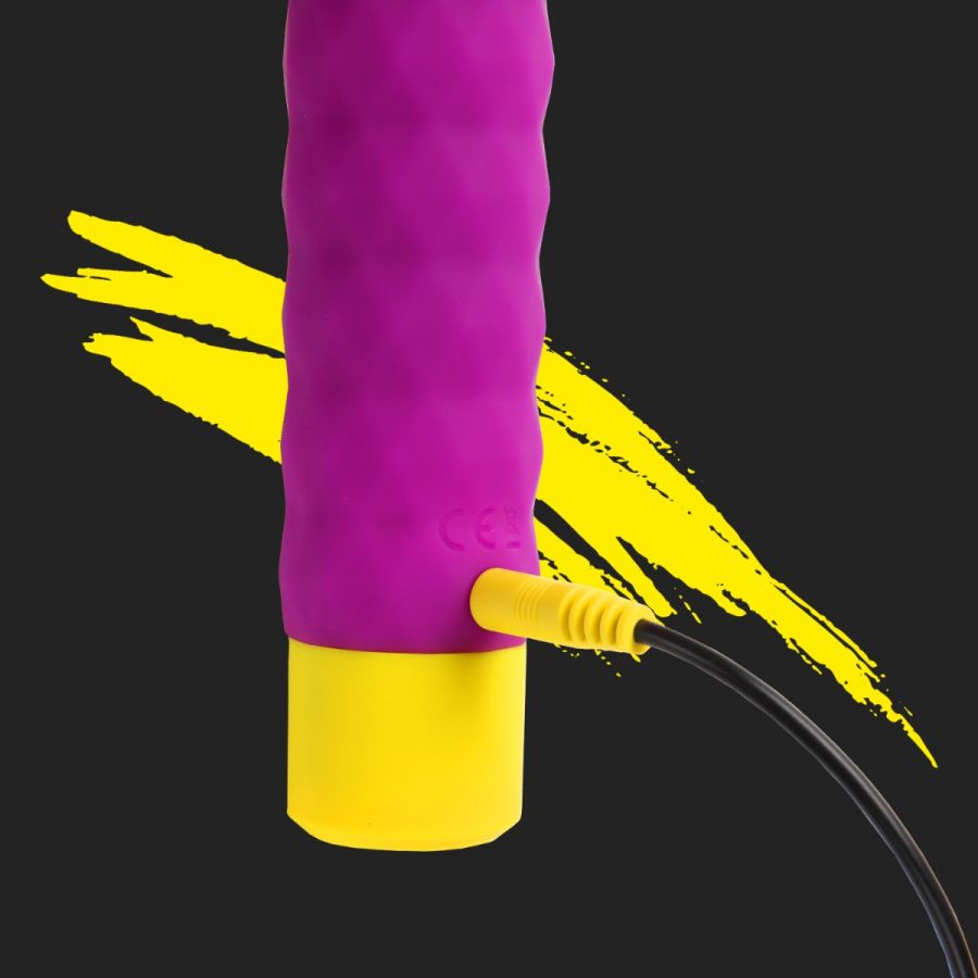 Size doesn't always matter, not with this cool vibrator.... Romp - Beat - Purple photo-5