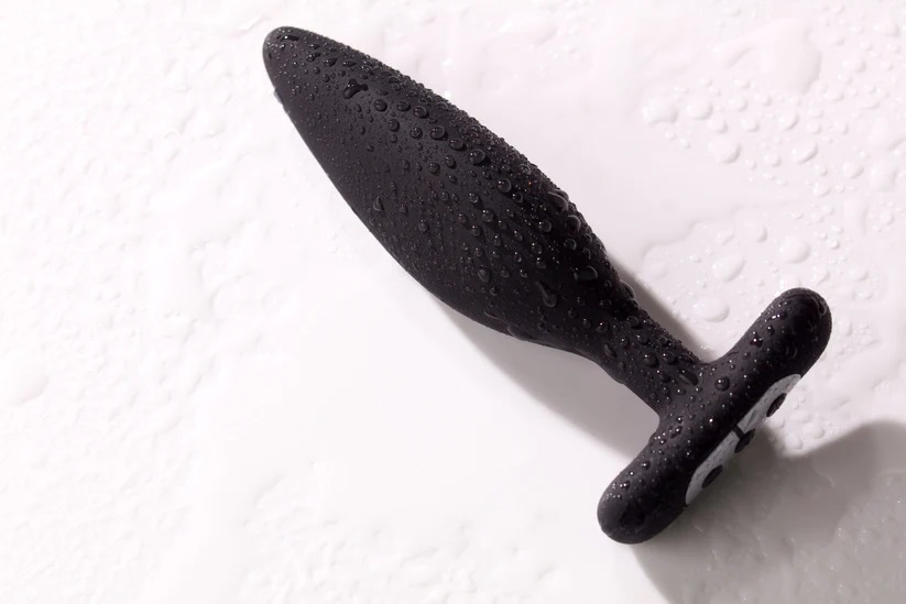 The Egon vibrating butt vibrator is designed for its multi-s... Je Joue - Onyx Vibro Butt Plug - Black photo-11
