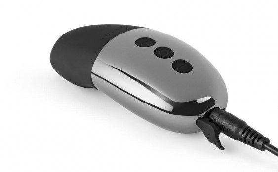 Take pleasure to new heights with Le Wand Point, a contoured... Le Wand - Point Vibrator - Black photo-7