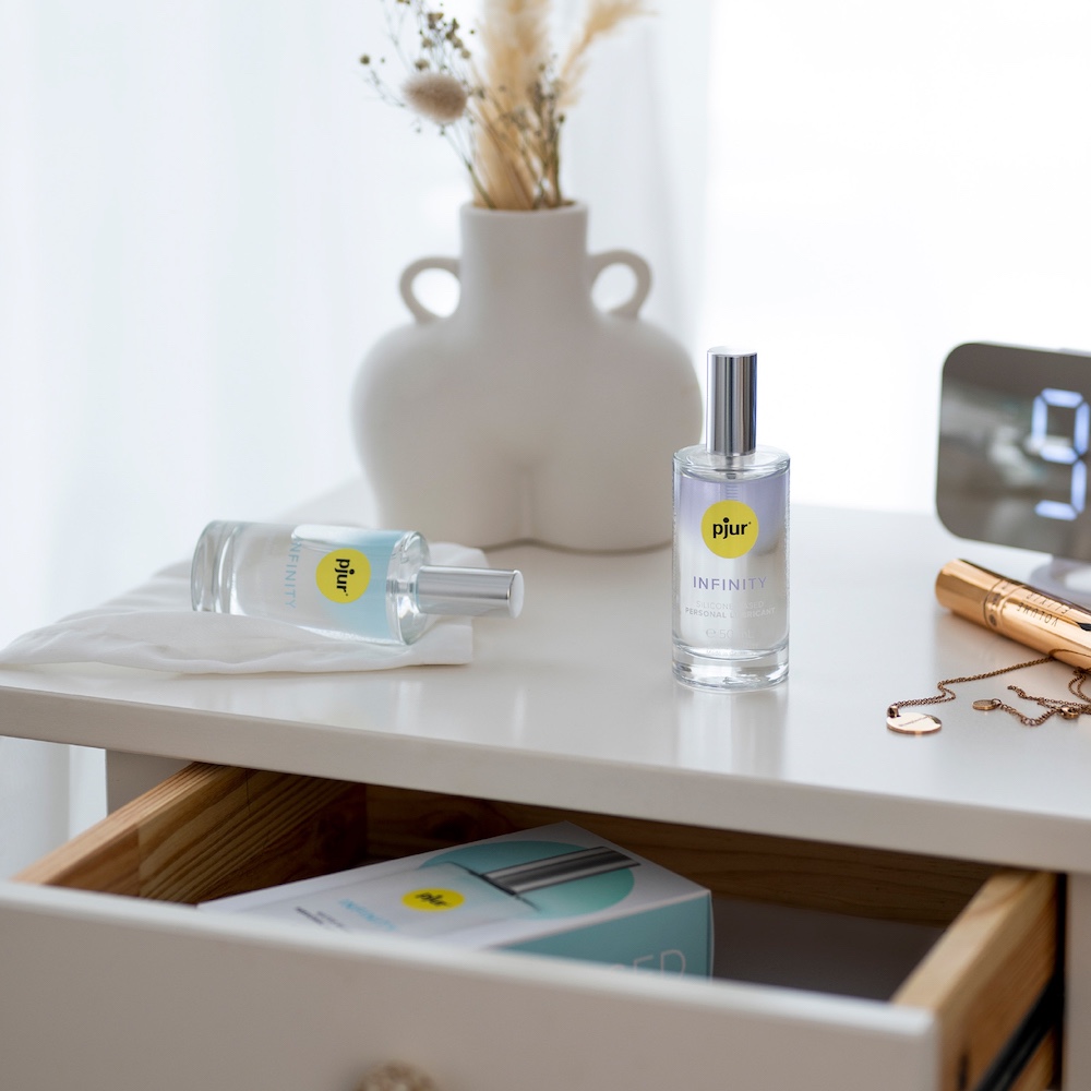 Introduction
pjur INFINITY water-based 50 ml is a premium ... Pjur - Infinity Water-Based Glide - 50ml photo-2