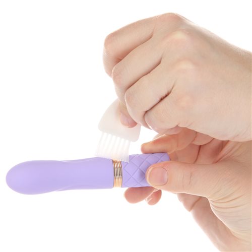 This luxurious mini massager from Pillow Talk is getting a m... Pillow Talk - Flirty Vibe - Purple photo-5