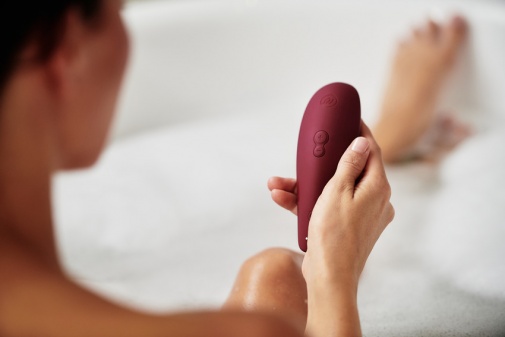 Womanizer - Classic 2 - Bordeaux photo