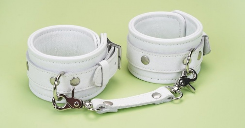Liebe Seele - Leather Handcuffs - White photo