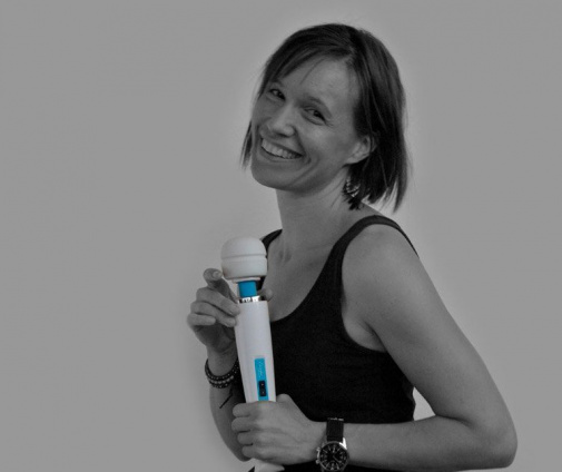 Europe Magic Wand - Massager - White photo
