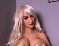 Fairy 歐洲巨乳熟女 附口交超逼真柔軟TPE性愛娃娃 153 cm  照片