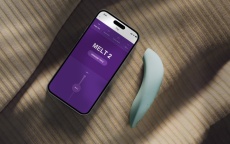 We-Vibe - Melt 2 - 陰蒂吸啜器 - 鼠尾草綠 照片