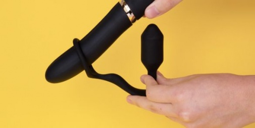 B-Vibe - Snug Plug & Tug Ring - Black photo