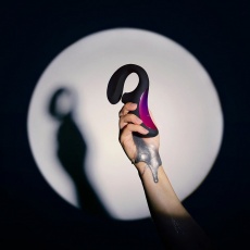 Lelo - Enigma Cruise 陰蒂吸啜及G點雙重刺激聲波按摩器 - 黑色 照片