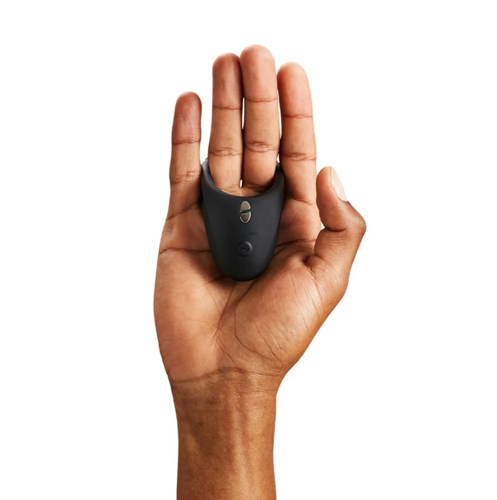 Tease Us is a set of app-controlled wearable vibrators with ... We-Vibe - Moxie & Bond Tease us Set - Black photo-4