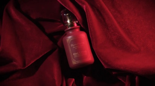 PheroStrong - Show Pheromone Perfume for Women - 50ml photo