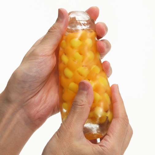 Tenga - Arte 織紋飛機杯 厚磅黃 照片