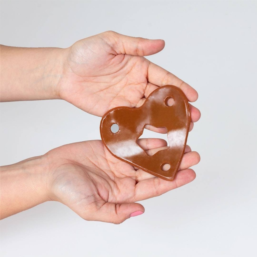 If you want to give a fun and different touch to your relati... Secret Play - Edible Thong - Chocolate photo-2