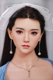 L Qi 亞洲真實感實體娃娃，巨乳，超軟硅膠材質，170cm (5’6 ft) 照片