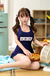 梅亞洲真實感性愛娃娃，C杯，超柔軟矽膠，150厘米（4'9英尺）。 照片