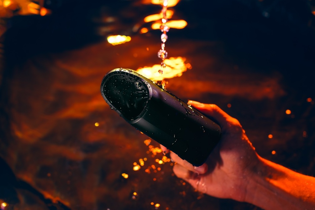 The world’s only stroker to integrate Pleasure Air for the m... Arcwave - Ion 2 Pleasure Air Stroker - Black photo-6