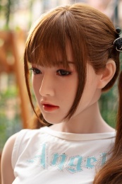 Selena 亞洲仿真實體娃娃，大胸，超軟矽膠 159 cm 照片