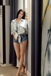 Zoey 日本真實感實體娃娃，曲線身材，超軟硅膠材質，160cm (5’2 ft) 照片